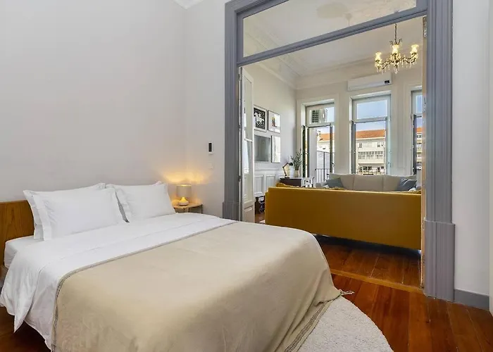 Stylish Downtown Apartment